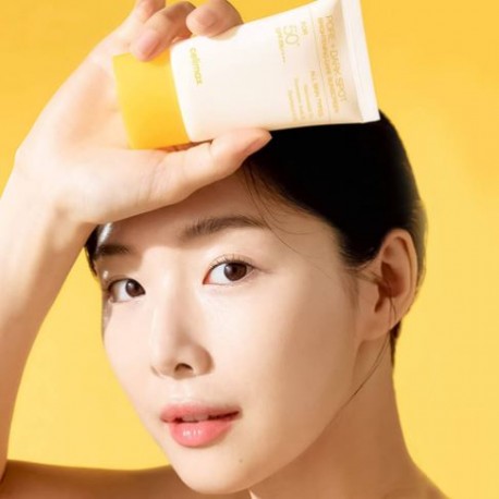 Крем солнцезащитный выравнивающий Celimax Pore+dark spot brightening care SPF50+PA++++